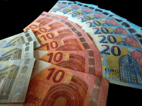 Szybka pożyczka online - ratunek w trudnej sytuacji czy finansowa pułapka?